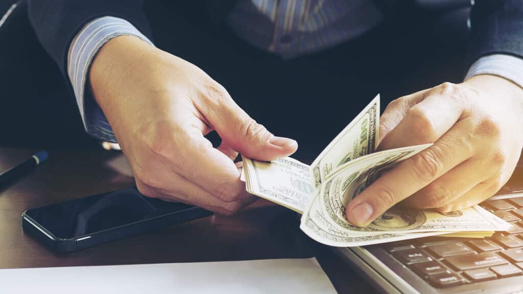 Bureaux De Change Ou Change En Ligne Les Criteres De Choix