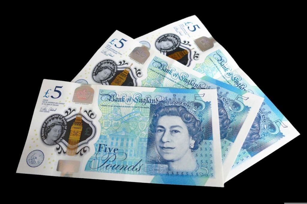Des billets en livres sterling